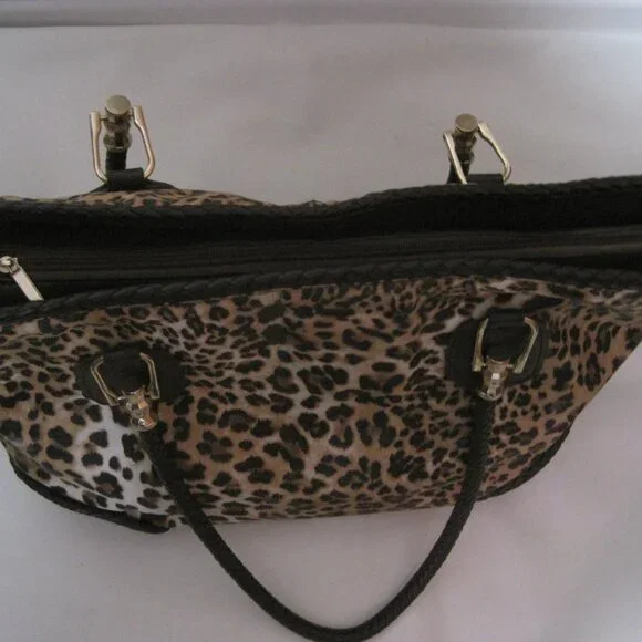 Large Charming Charlie Brown Leopard Print Floral Interior Zipper Leather Purse - Picture 4 of 7